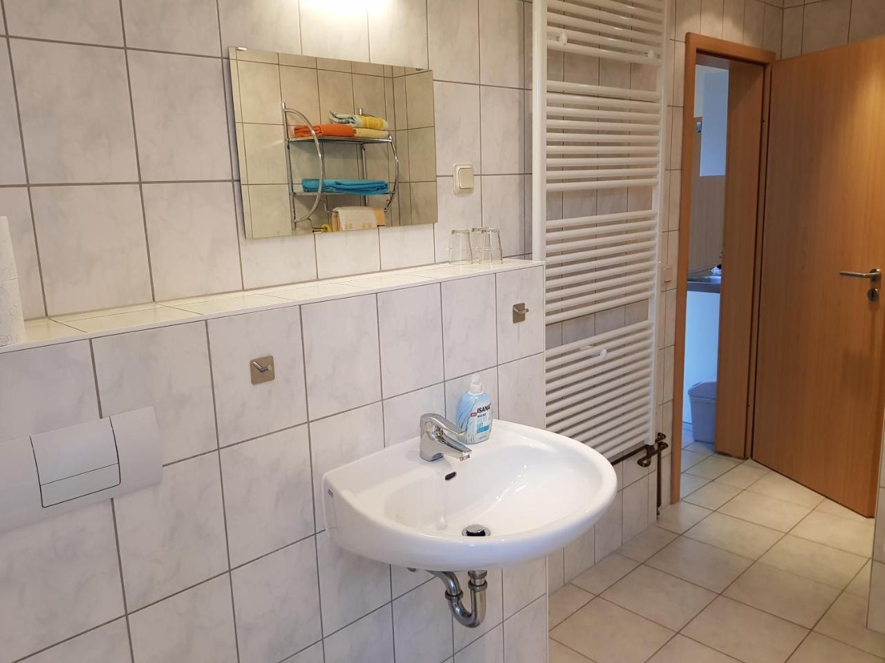 Apartments Und Bistro Zum Glasmacher غيهلبرغ المظهر الخارجي الصورة